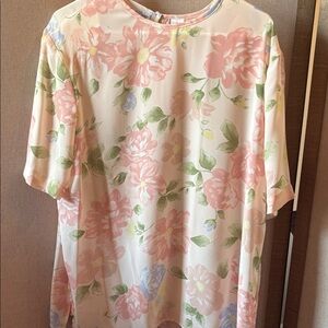 Vintage oversized Villager Pink and Cream Floral Top small